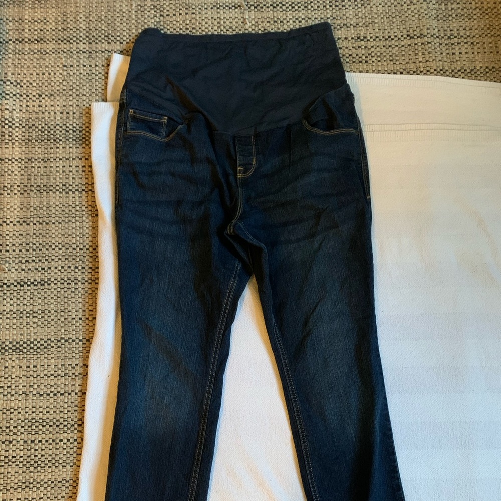 Old navy maternity jeans